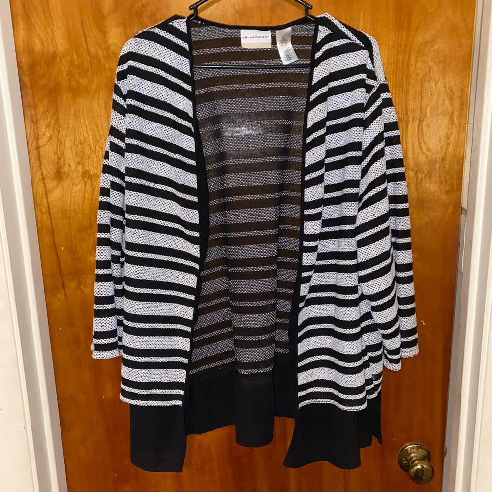 Alfred Dunner Cardigan sweater. Black and white. NEW. SZ 3X - Picture 5 of 6